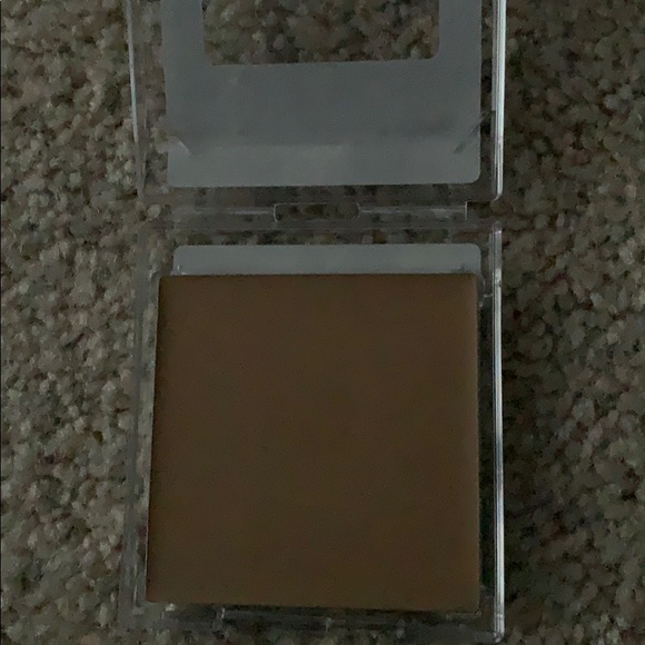 Mary Kay Creme to power foundation - Picture 2 of 2